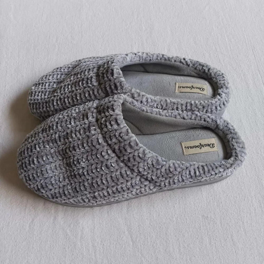 Dearfoams Men Sz XL 9-10 Soft Gray Slippers